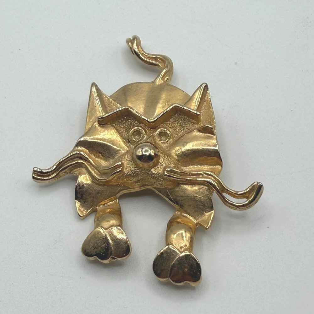Vintage style Abstract Cat Brooch Gold Tone Whimsical Feline Pin Excellent